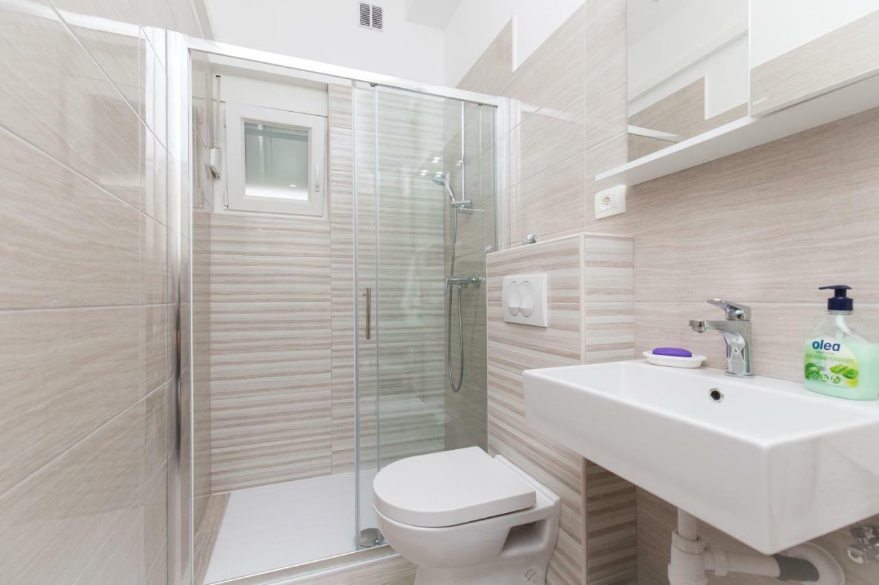 Apartment Paula Подстрана Екстериор снимка